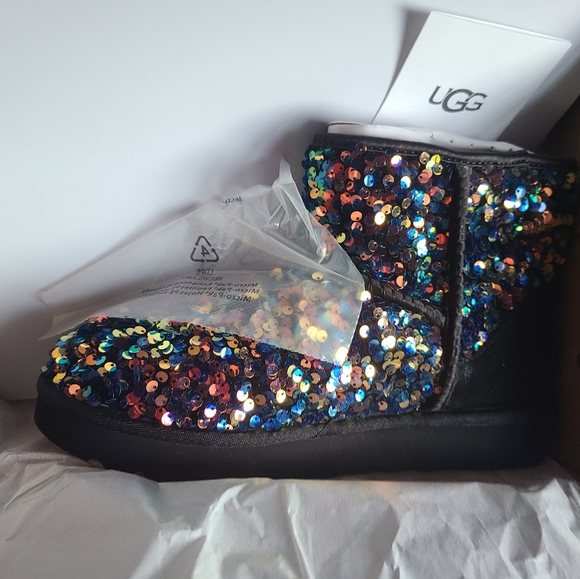 Ugg Sequin Boots - Picture 2 of 7
